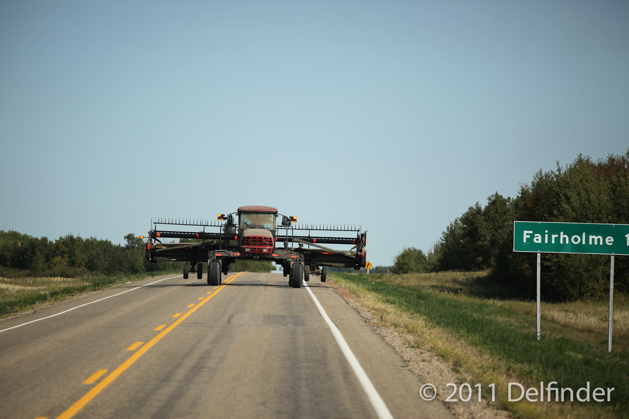 Wide agricultural vehicles travelling very slowly